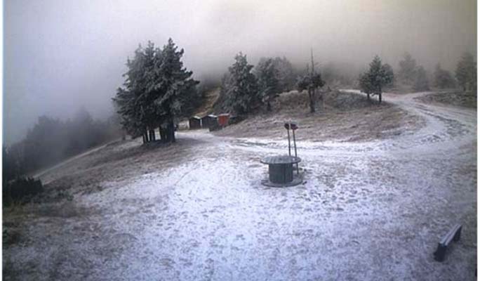 At Last... Χιόνι στο Χιονοδρομικό Κέντρο Ελατοχωρίου - Ευκαιρία για Απόδραση το ΣΚ
