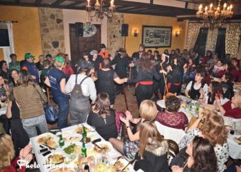 Το "έκαψαν" οι γυναίκες στον Κολινδρό sxolio_2-1