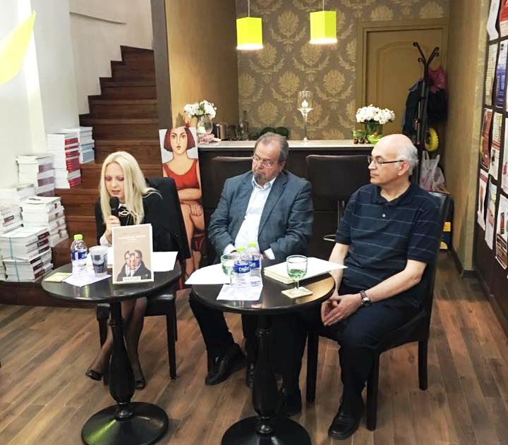 Ο Ν. Βαρμάζης στο Βιβλιοπωλείο Νέστωρ