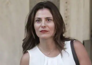 Η Μπέτυ Μπαζιάνα στα βήματα της Νταϊάνα peristera-mpaziana