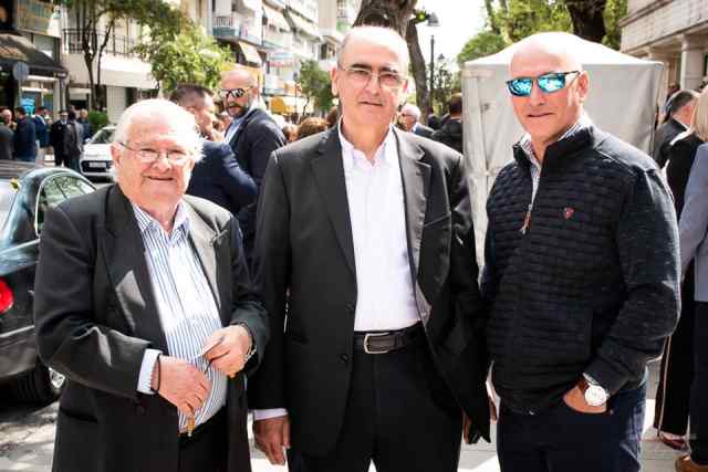 ΒΗΜΑ...τίζοντας: Μιχάλης Βασιλειάδης και Μπάμπης Πεΐδης συστρατεύονται και... sxolio_mix