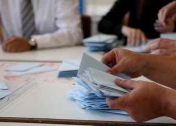 ΒΗΜΑ...τίζοντας: Ξεπέρασαν τον εαυτό τους οι δικηγόροι σε αυτή την εκλογική διαδικασία! sholia_kalpi