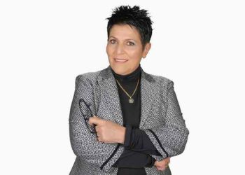 ΒΗΜΑ...τίζοντας: H Γεωργίου Ελένη υποψήφια τοπική σύμβουλος με τον Κώστα Κουκοδήμο και τον συνδυασμό «Εκκίνηση» sxolio_georgioy