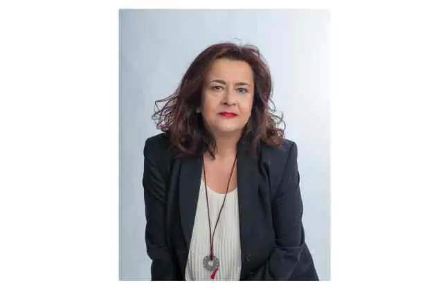 ΒΗΜΑ...τίζοντας: Η Θεοδώρα Γραβάνη αποφασισμένη να ριχτεί στην μάχη των αυτοδιοικητικών εκλογών sxolio_gravani_