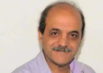 ΒΗΜΑ...τίζοντας: Ο Δημήτρης Παπαδόπουλος υποψήφιος δημοτικός σύμβουλος με τον Κώστα Κουκοδήμο sxolio_papdopoylos