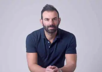 ΒΗΜΑ...τίζοντας: Όραμα του Σάββα Καρυπίδη να μεταδώσει εμπειρία και γνώσεις χρόνων στο πεδίο του τοπικού αθλητισμού sxolio_savva