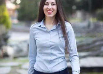 ΒΗΜΑ...τίζοντας: Αμαλία Τζιτζιλή, μία νεαρή παρουσία έτοιμη να αλλάξει το Δήμο sxolio_tzitzili