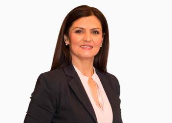 ΒΗΜΑ...τίζοντας: H Άννα Βαβατσιούλα- Mυστακίδη υποψήφια τοπική σύμβουλος με τον Κώστα Κουκοδήμο sxolio_vavatsioyla