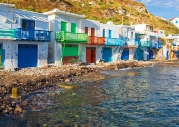 Επαίνους για τον τρόπο που ανοίγει ο ελληνικός τουρισμός
