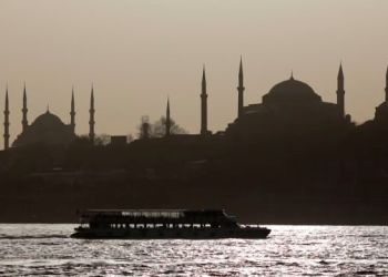 Ελεύθεροι υπό όρους 10 απόστρατοι ναύαρχοι που είχαν συλληφθεί με εντολή Ερντογάν