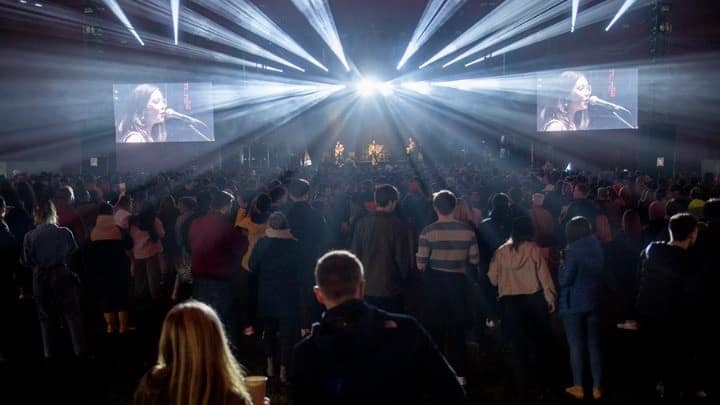 Ένα φεστιβάλ «για επιστημονικούς λόγους» με τη συμμετοχή 5.000 ανθρώπων Ένα φεστιβάλ «για επιστημονικούς λόγους» με τη συμμετοχή 5.000 ανθρώπων