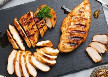 Ασιατικό κοτόπουλο με σάλτσα λάιμ και σόγια