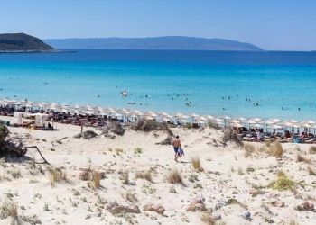 Η Ελλάδα δεύτερη χώρα παγκοσμίως σε Γαλάζιες Σημαίες