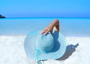 Το γαλλικό περιοδικό «le Point» υμνεί την «ανεξερεύνητη» Ελλάδα