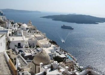 Από τα τέλη Ιουνίου οι αυξημένες ροές τουριστών στην Ελλάδα