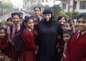 Αδελφή Νεκταρία, η μοναχή σύμβολο στη μάχη κατά της φτώχειας και του αναλφαβητισμού στην Ινδία