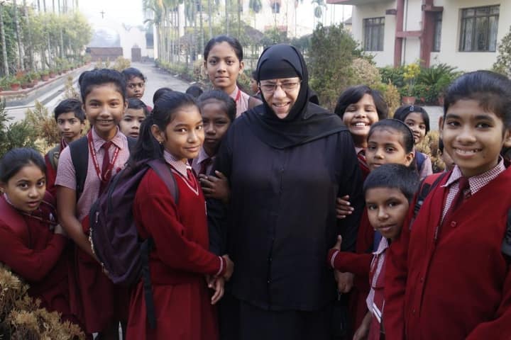 Αδελφή Νεκταρία, η μοναχή σύμβολο στη μάχη κατά της φτώχειας και του αναλφαβητισμού στην Ινδία