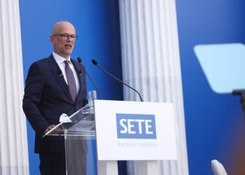 Επτά μεγάλες προκλήσεις για το παρόν και το μέλλον του ελληνικού τουρισμού