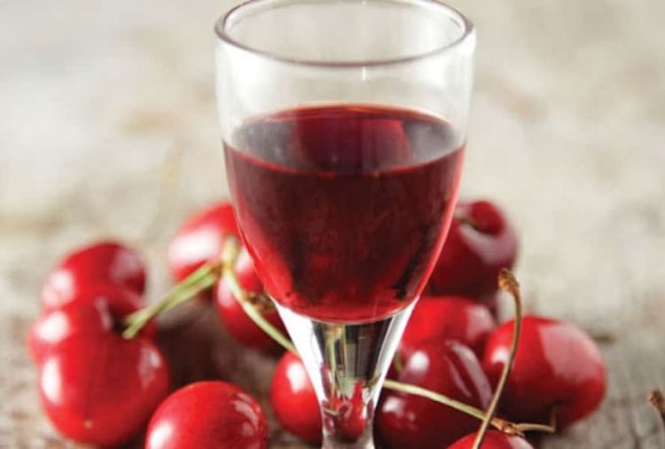 Λικέρ βύσσινο – εύκολη παραδοσιακή σπιτική συνταγή