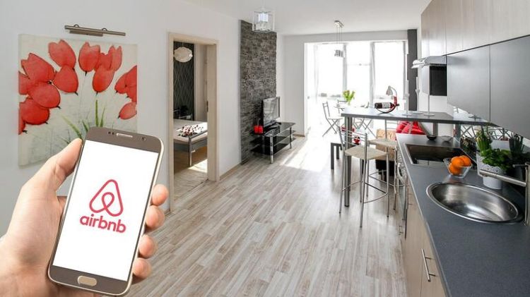 «Βουλιάζουν» από κρατήσεις τα Airbnb «Βουλιάζουν» από κρατήσεις τα Airbnb