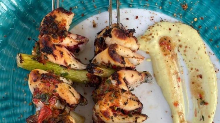 Πρωταθλήτρια στο Euro …μαγειρικής η Ελλάδα με κοντοσούβλι καλαμάρι