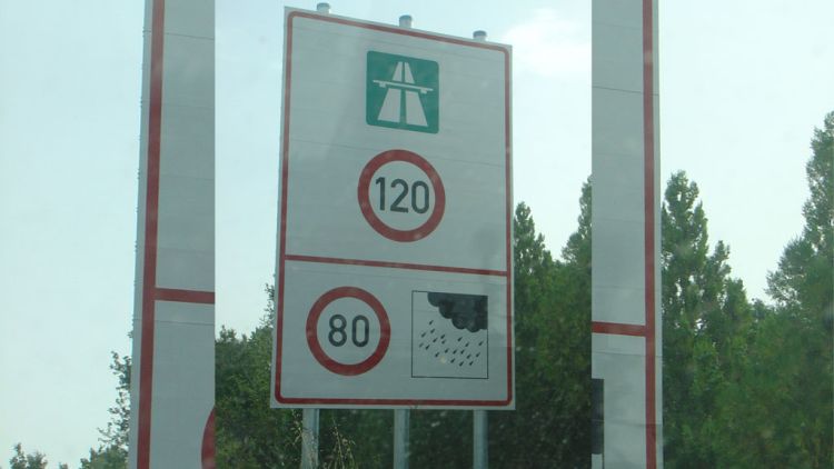 Σήμανση οδική ενημέρωση