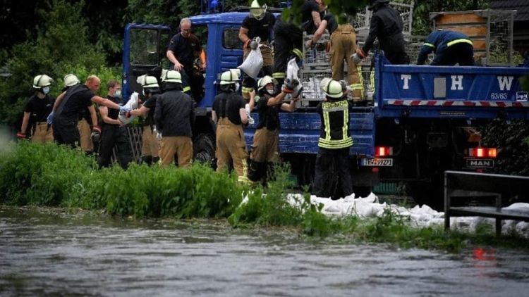 Εννέα νεκροί, περισσότεροι από 70 αγνοούμενοι από τις πλημμύρες στη Γερμανία