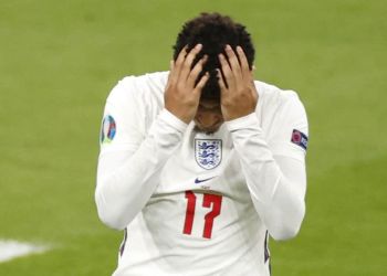Καταδίκη από την Uefa στις ρατσιστικές επιθέσεις στους παίκτες της Αγγλίας