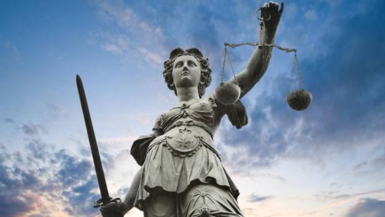 Κεντρική και Περιφερειακή Εξουσία