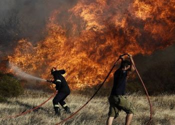 Φωτιά στη Βαρυμπόμπη: Κύμα συμπαράστασης στα Social Media από την ελληνική Showbiz