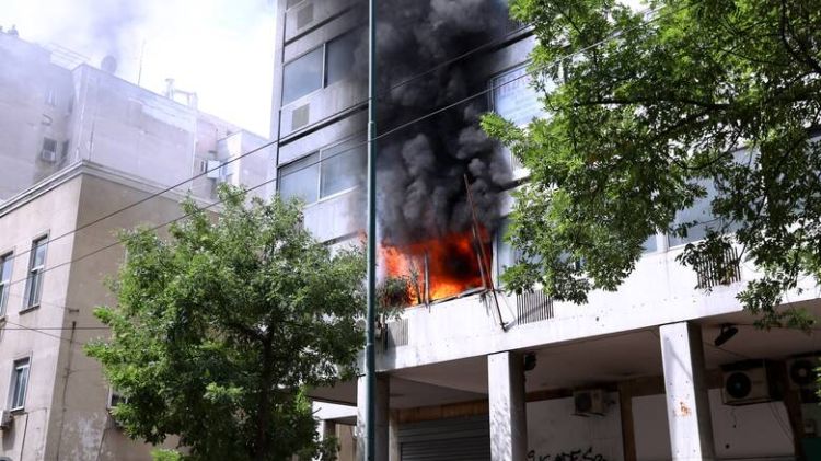 Πυρκαγιά Σε Όροφο Κτιρίου Γραφείων Επί Της Οδού 3Ης Σεπτεμβρίου Στην Αθήνα