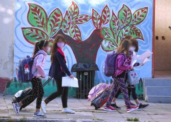 Κορονοϊός: Έξαρση κρουσμάτων στα παιδιά – Ένα βήμα πριν το Lockdown η Θεσσαλονίκη