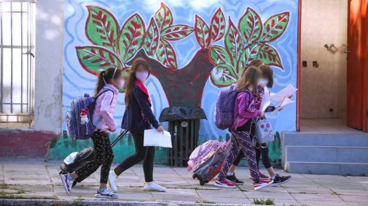 Κορονοϊός: Έξαρση Κρουσμάτων Στα Παιδιά – Ένα Βήμα Πριν Το Lockdown Η Θεσσαλονίκη