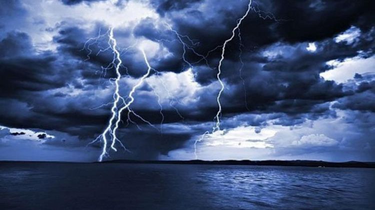 Καιρός Αύριο: Kαταιγίδες Και Χαλάζι Σε Αθήνα Και Θεσσαλονίκη