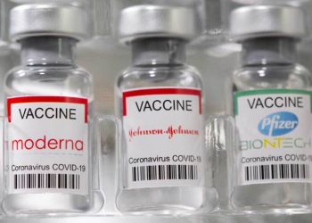 Emvolio.gov.gr: Ανοιχτή η επιλογή με ποιο εμβόλιο θα κάνετε την τρίτη δόση – Πως να επιλέξετε