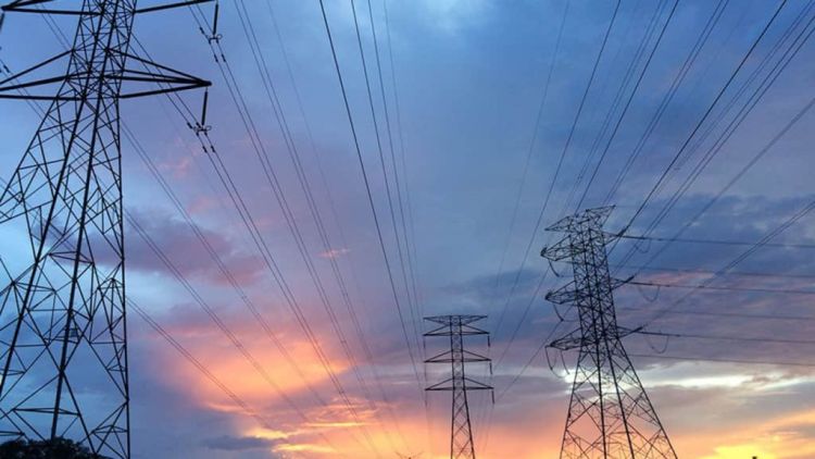 Ηλεκτρικό ρεύμα: Νέο πακέτο μέτρων ελάφρυνσης ετοιμάζει η κυβέρνηση για καταναλωτές και επιχειρήσεις