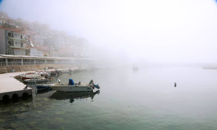 Καιρός σήμερα: Ομίχλη και βροχές