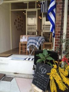 Η Γιαπωνέζα που λατρεύει το ρεμπέτικο