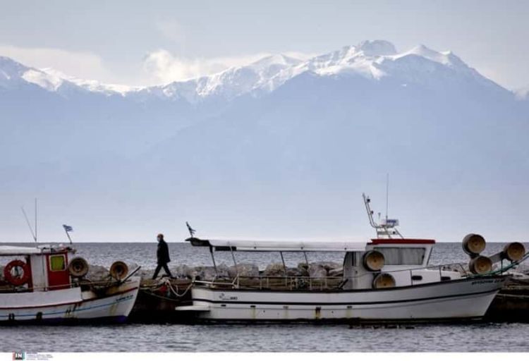 Καιρός: Έκτακτο δελτίο επιδείνωσης – Έρχονται καταιγίδες, χιόνια και θυελλώδεις άνεμοι
