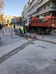 Κατερίνη: Τα φανάρια της κεντρικής πλατείας