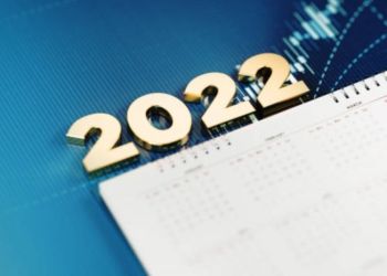 Οι αργίες του 2022 – Πότε είναι τα τριήμερα, το Πάσχα και πότε του Αγίου Πνεύματος