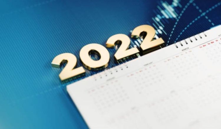 Οι αργίες του 2022 – Πότε είναι τα τριήμερα, το Πάσχα και πότε του Αγίου Πνεύματος