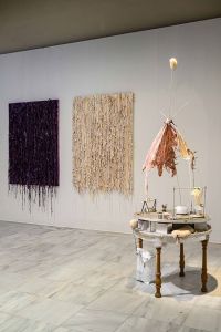 Πρώτες φωτογραφίες από τις δύο περιοδικές εκθέσεις που άνοιξαν σήμερα στην Τεχνόπολη Δήμου Αθηναίων