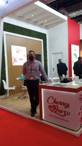 Στην Αίγυπτο έφτασαν τα κεράσια της Ράχης