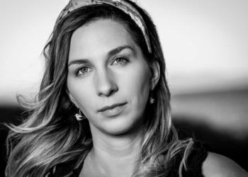 το Κουνούπι – Θεατρικό έργο της Ζέτης Φίτσιου