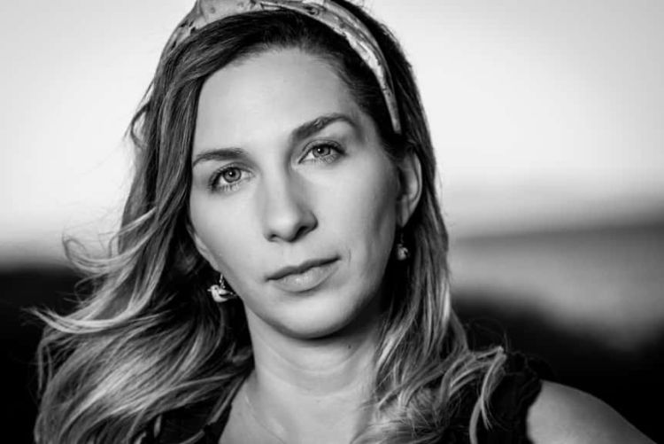 το Κουνούπι – Θεατρικό έργο της Ζέτης Φίτσιου