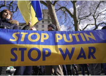 Γιουβάλ Νώε Χαράρι: Οι λόγοι που ο Βλαντιμίρ Πούτιν έχει ήδη χάσει τον πόλεμο με Ουκρανία