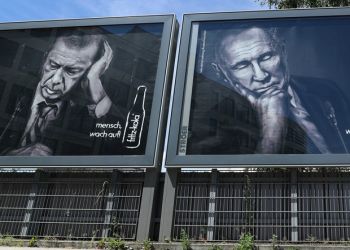 Άγγελος Συρίγος: «Η Ουκρανία πολεμά μόνη της – Ας το έχουμε υπόψη μας στην Ελλάδα»