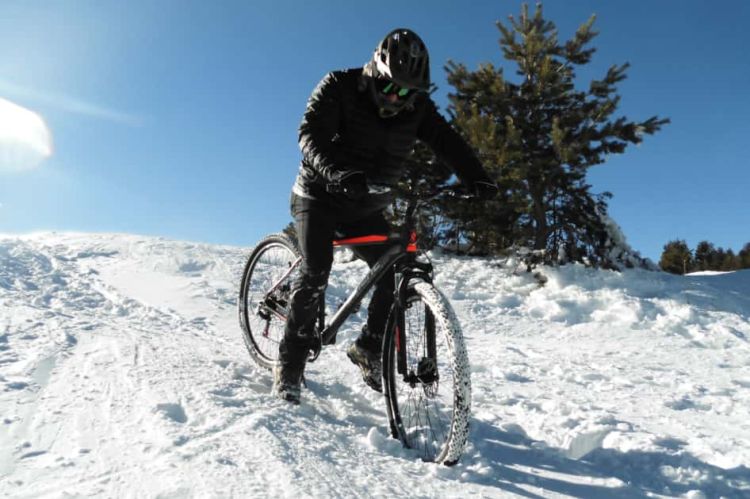 Ανοιχτή Πρόσκληση: Extreme Snowbike Lessons