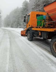 Αποχιονισμός και διάνοιξη  δρόμων στις περιοχές του Αγίου Δημητρίου, στο Ελατοχώρι και στην Επαρχιακή Οδό Λεπτοκαρυάς